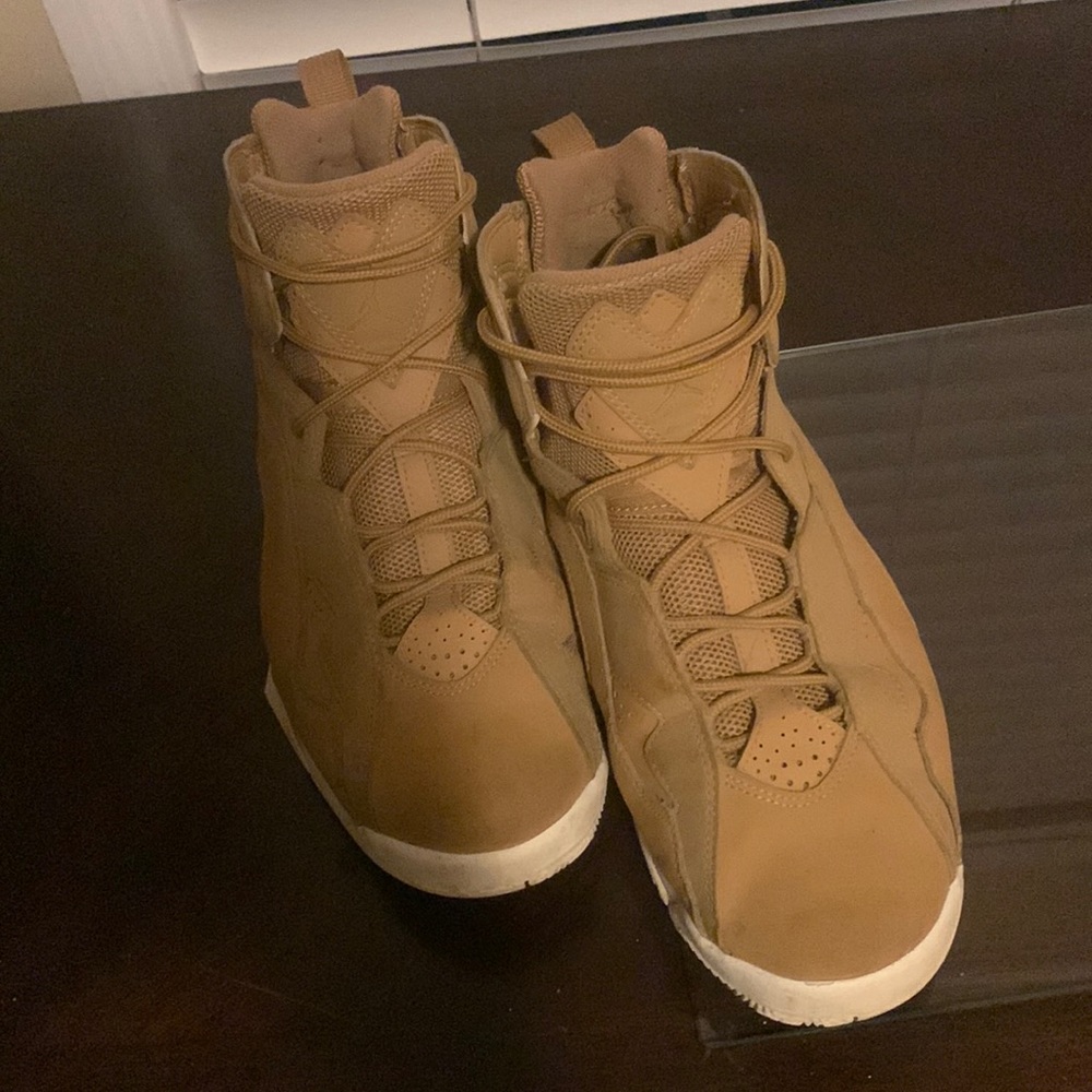 Wheat Jordan True Flights size 9 mens